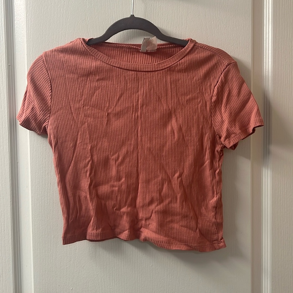 H&M Divided Ribbed Stretch Crop Top - Size L